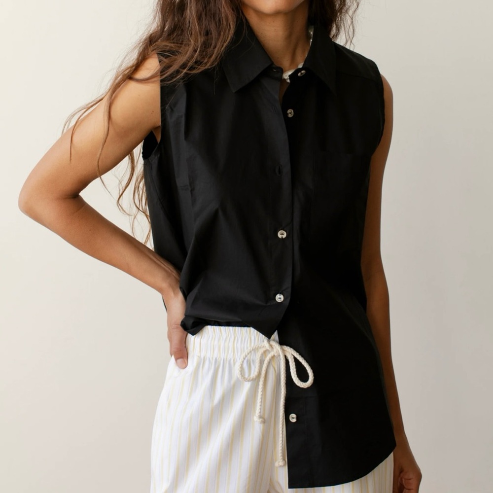 DONNI. Sandwash Sleeveless Shirt